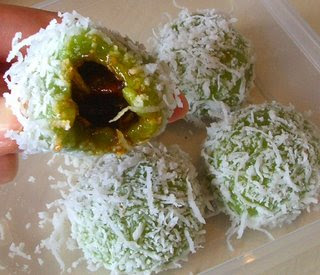 Resep Cara Membuat Kue Klepon (Onde-Onde)